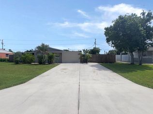14 Abaco St, Lehigh Acres, FL 33936