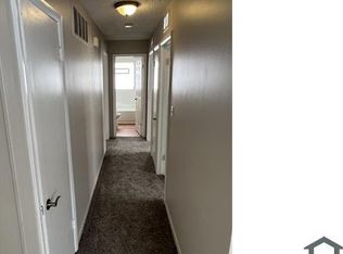 22480 Hillock Ave, Warren, MI 48089