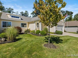 1463 Trail View Dr, Greenville, MI 48838