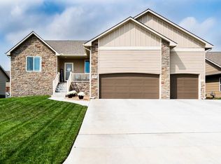 965 N Cedar Brook Circle, mulvane, KS 67110