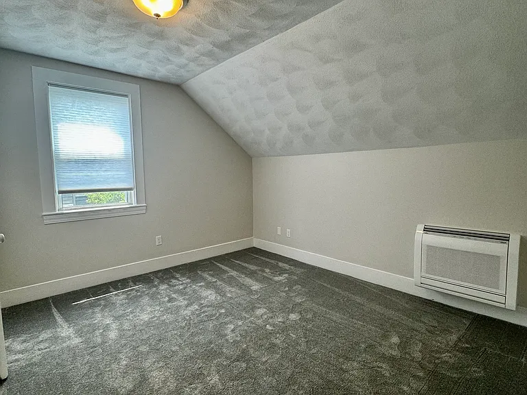 85 Pine St #2 — Photo 11