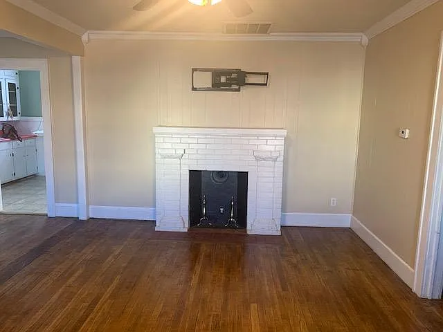 3 bed, 1000 sqft, $1,150 — Photo 2