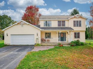 10887 Mack In Aw Trl, Fowlerville, MI 48836