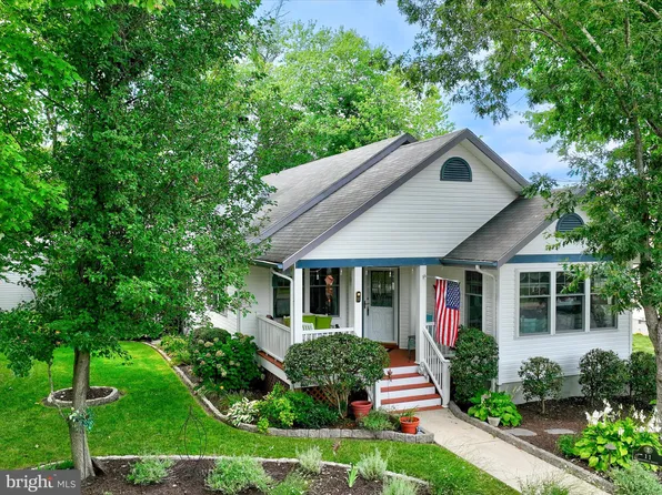 11 Cromwell Dr, Ocean View, DE 19970
