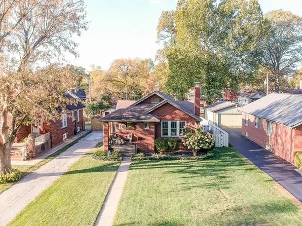 525 S Missouri Ave, Belleville, IL 62220