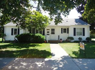 510 E Pearl St, Seymour, WI 54165