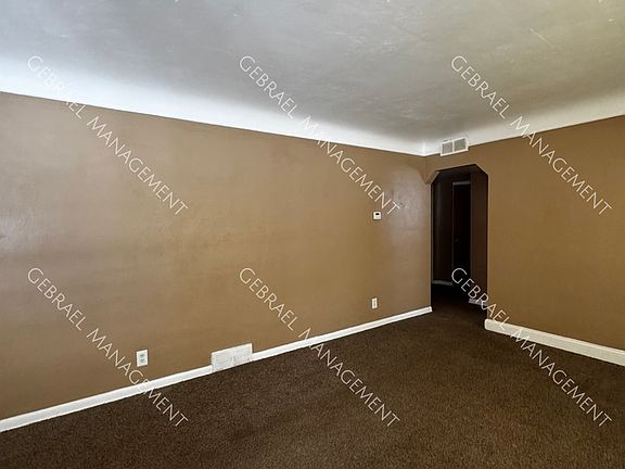 4th image of 3009 Menominee Ave