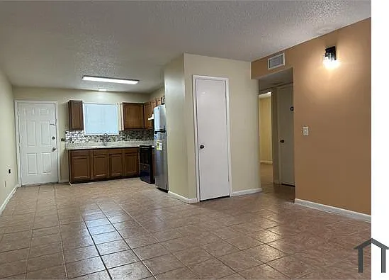 5332 Westchase Ct #3 — Photo 6