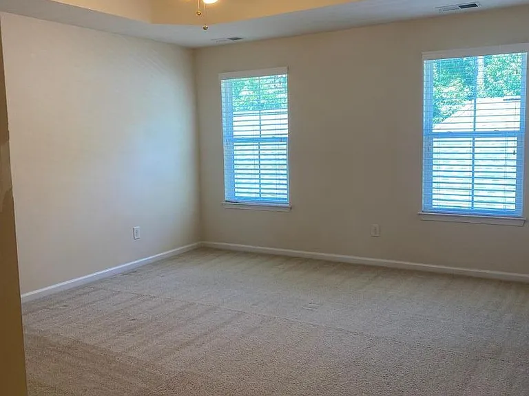 2412 Historic Cir — Photo 7