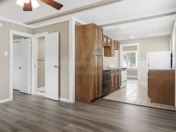 4th image of 1511 E Harry Ave #1511