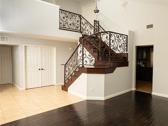 4th image of 2831 Carma Ct