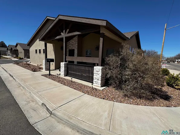 702 Santa Fe Trl E, Artesia, NM 88210