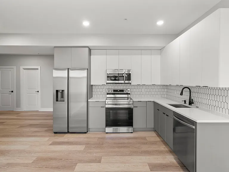 2624 Trenton Ave #206 — Photo 23