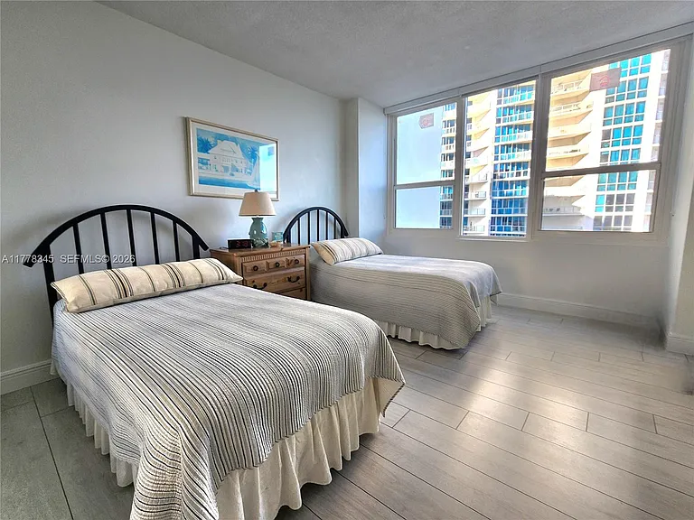 3505 S Ocean Dr #610 — Photo 12
