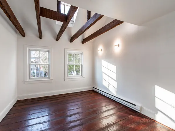 148 S 6th St, Easton, PA 18042