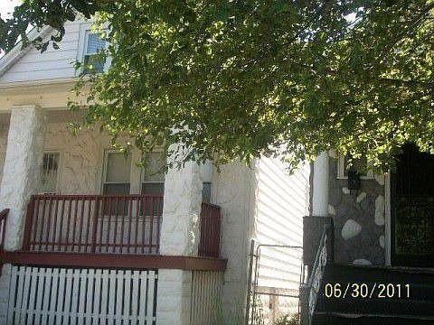 1st image of 909 N Leamington Ave