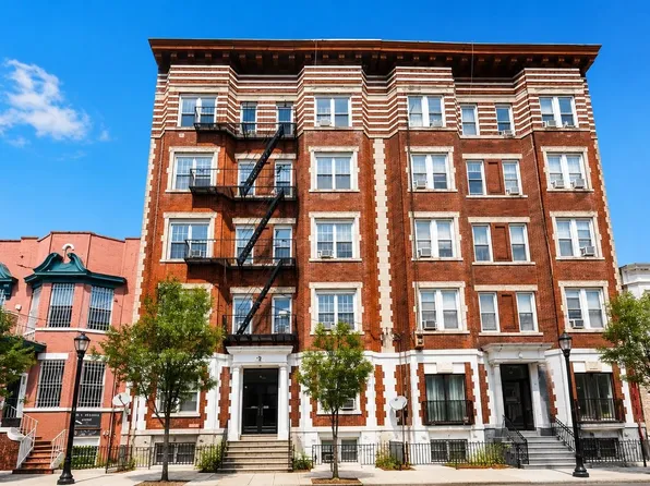 320 49th St APT 3C, Union City, NJ 07087
