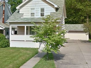 365 Oak Knoll Ave SE, Warren, OH
