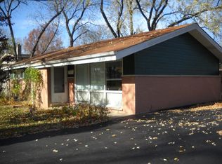 2830 Harrison St, Glenview, IL 60025