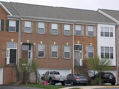 1746 Stuart Pointe Ln, Herndon, VA, 20170