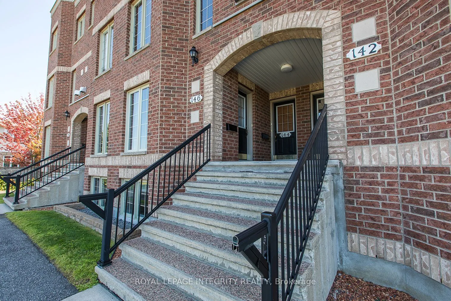 2 bed, $2,300 — Photo 1