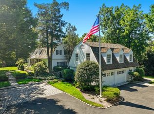 2 Kenilworth Dr, Millburn Township, NJ 07078