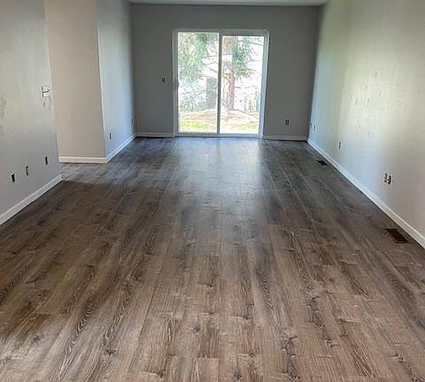 Living Room & Dining area