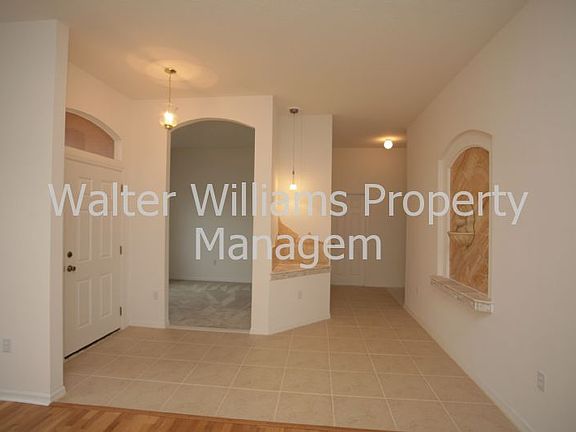 3rd image of 14 Birchwood Dr