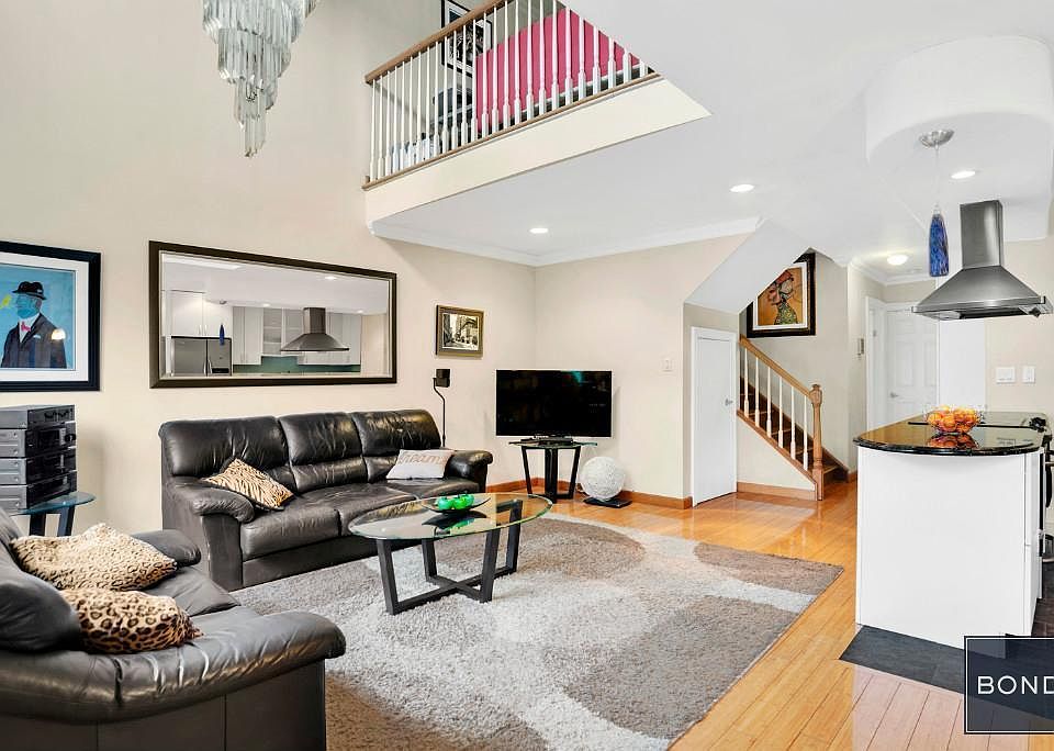 1st image of 141 Barrow St APT 4B