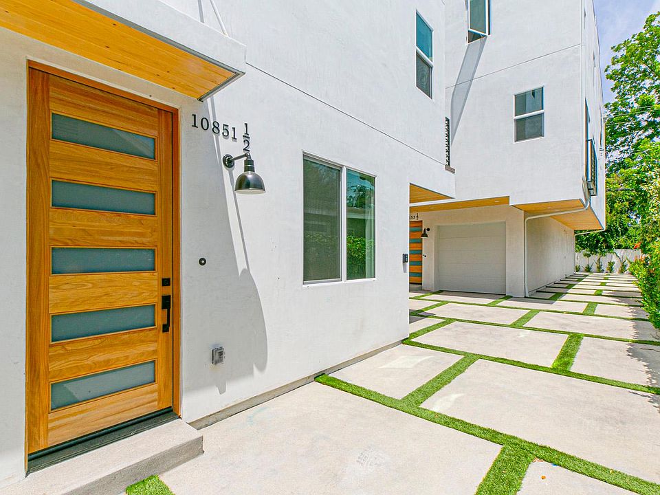 1st image of 10851 Otsego St #1.5
