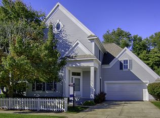 17763 Woodcreek Ln, Spring Lake, MI 49456