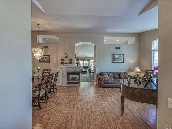 2nd image of 26335 Cardinal Dr