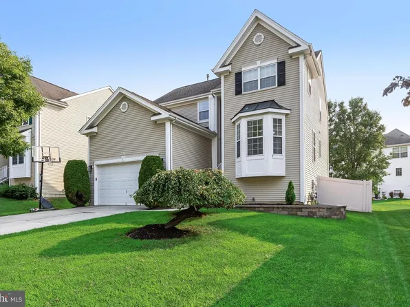 7 Providence Ct, Delran, NJ 08075