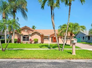 5531 Hawkes Bluff Avenue, Davie, FL 33331