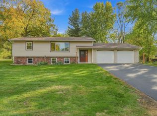16701 Upper 4th St N, Lakeland, MN 55043