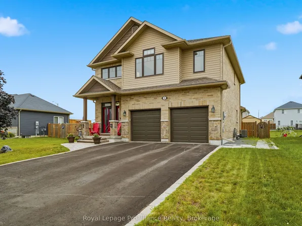 32 Walnut Dr, Belleville, ON K8N 0E4