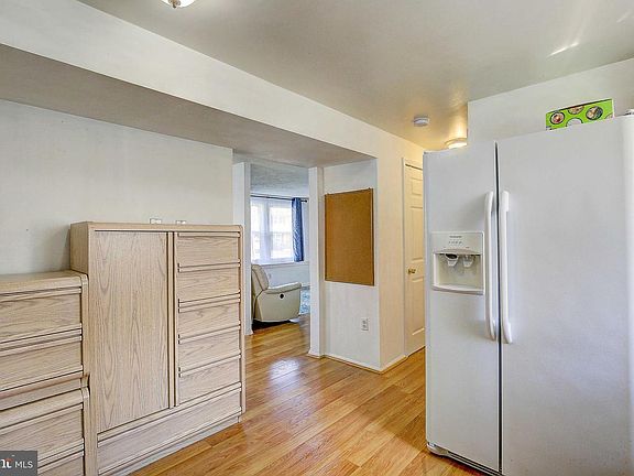 5th image of 1309 Farrara Dr
