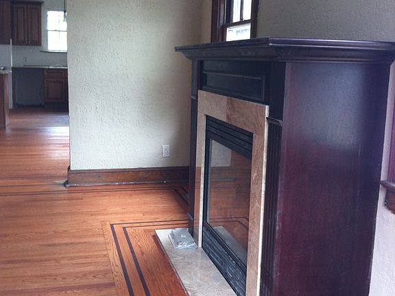 5th image of 203 Potter Ave