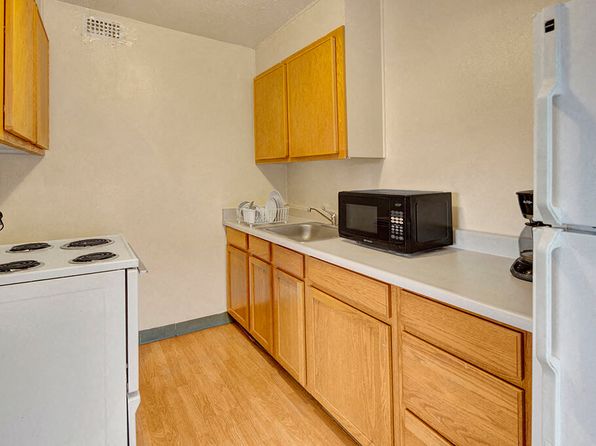 326 W 4th St #201