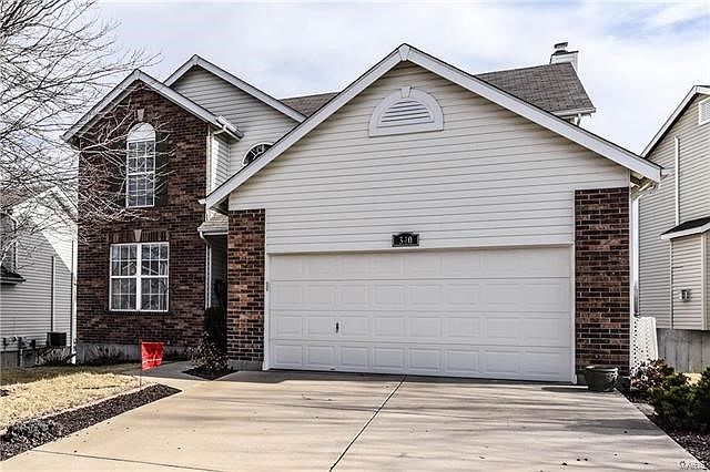 2nd image of 340 Briarchase Cir
