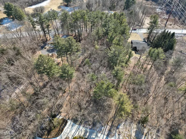 50 Barker Rd, Pittsfield, MA 01201