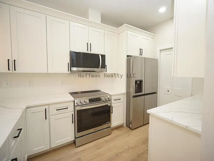 3 bed, 2.5 bath, 2229 sqft, $4,500 — Photo 4