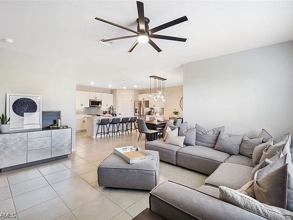 4th image of 8837 Cascade Price Cir