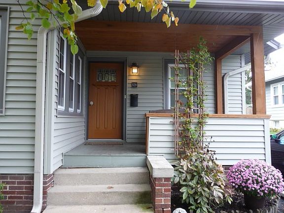 3rd image of 639 N Chicago Ave