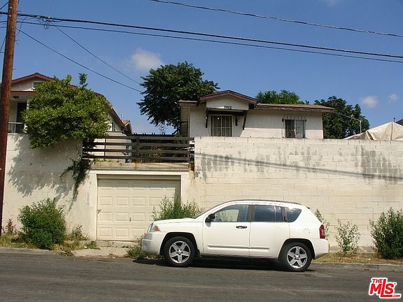 4th image of 2154 Santa Ynez St