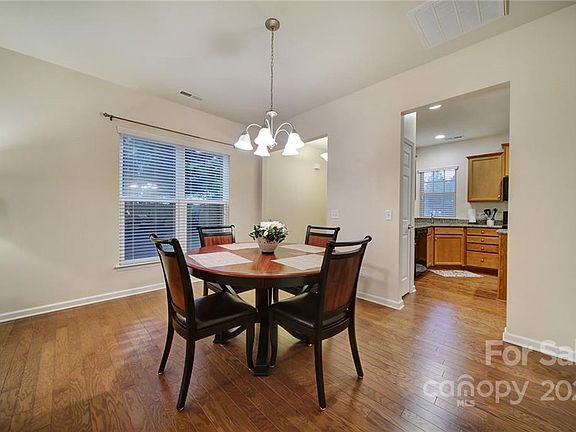 4th image of 20060 Dovekie Ln
