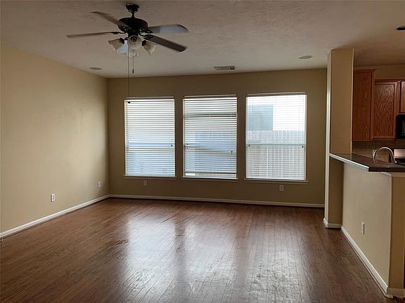 2nd image of 20131 Sendera Oaks Ln