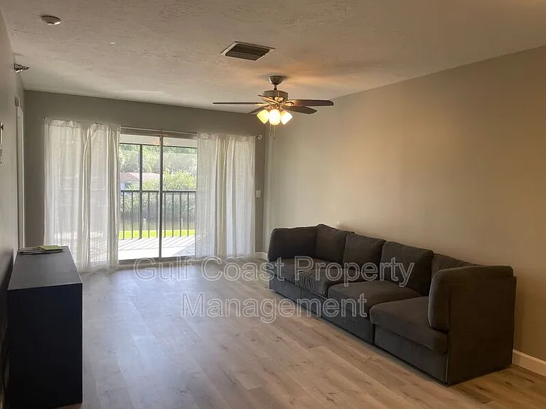 2124 N Tamiami Trl #102 — Photo 6