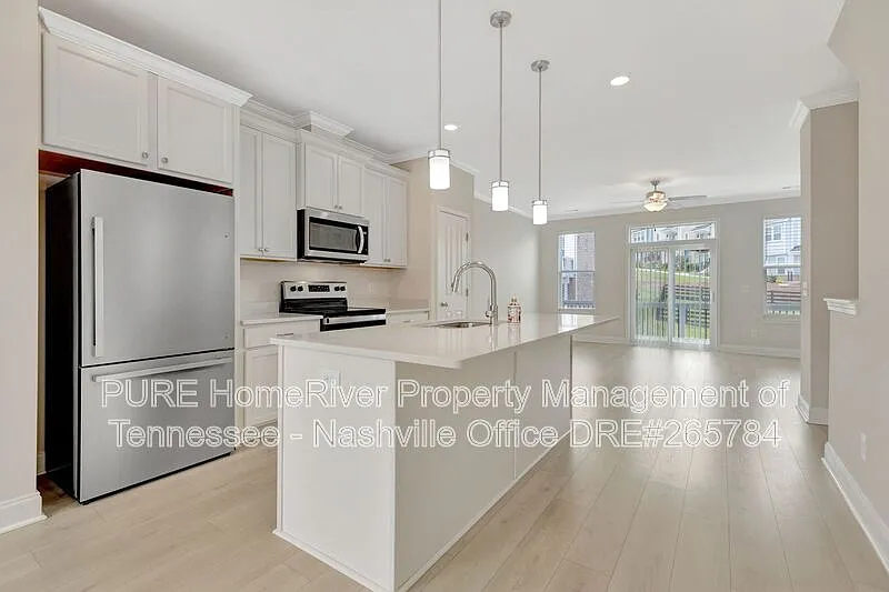 2 bed, 2.5 bath, 1663 sqft, $2,195 — Photo 4