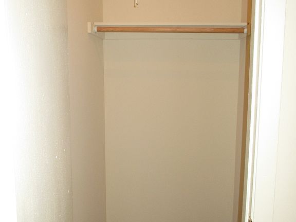 5th image of 10 Hasbrouck Dr APT C